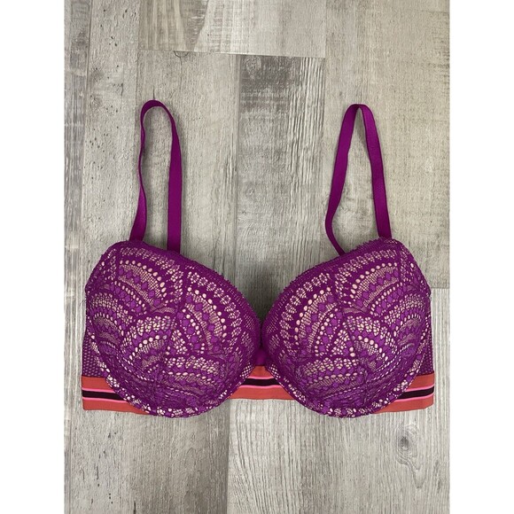 Victorias Secret 32DD Magenta Lace Very Sexy Push Up Bra - Picture 1 of 4